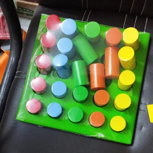 Multi Color Round Peg Board with 25 Pegs for Occupational Therapy